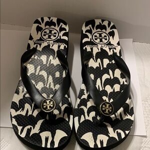 Tory Burch Monochrome Patterned Sandals